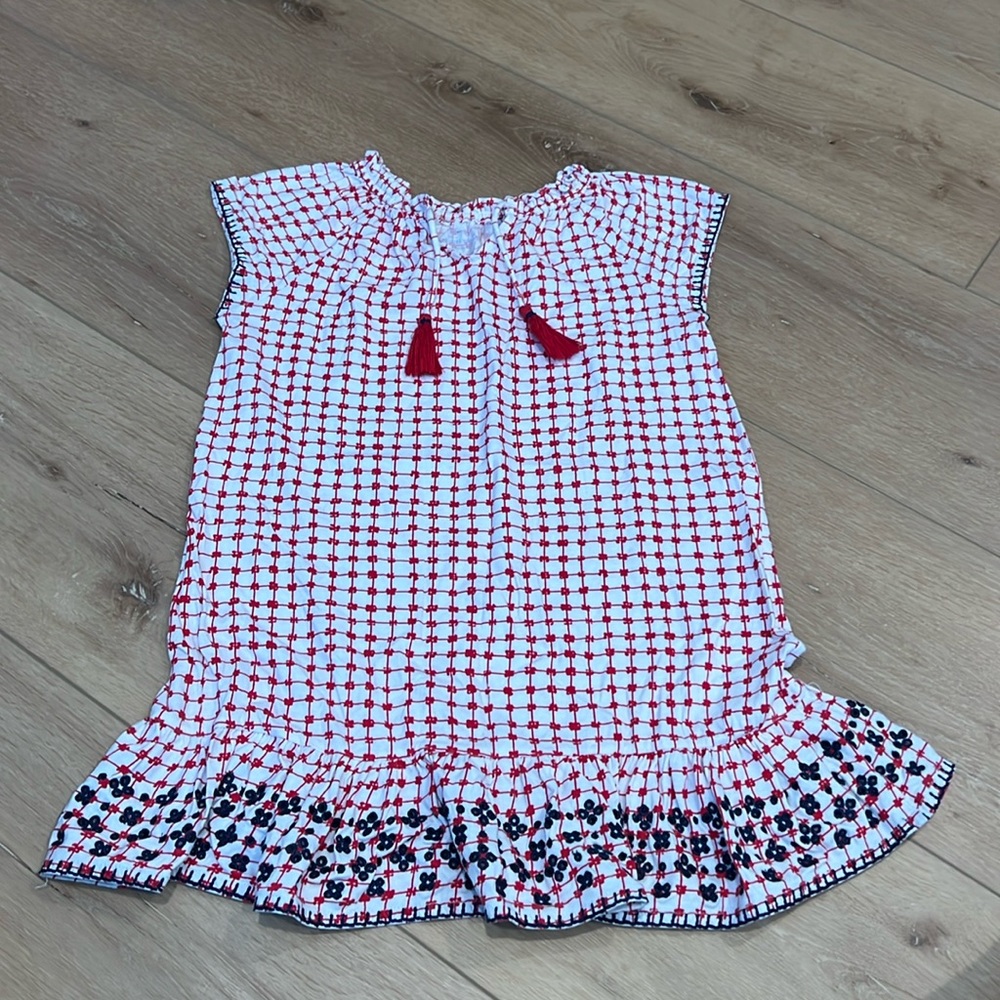 Vineyard vines girl’s dress - size medium!